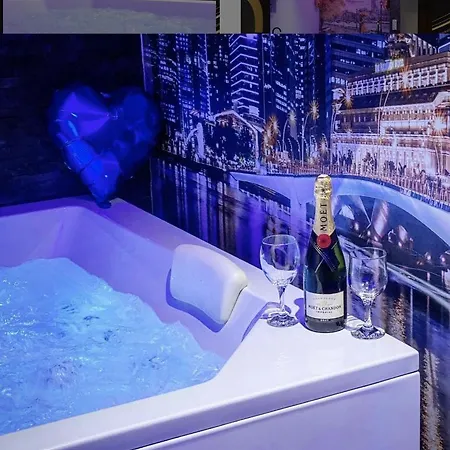 S&v 3 Istocno Sarajevo Sa Jacuzzi Lux Hilandarska Centar Apartment *
