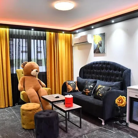 S&v 3 Istocno Sarajevo Sa Jacuzzi Lux Hilandarska Centar Apartment