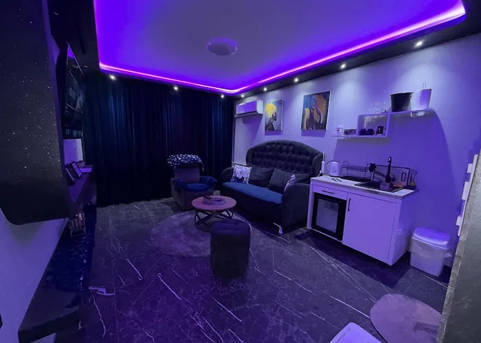 S&v 3 Istocno Sarajevo Sa Jacuzzi Lux Hilandarska Centar Lukavica