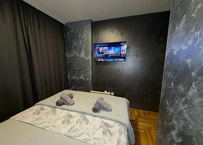 S&v 3 Istocno Sarajevo Sa Jacuzzi Lux Hilandarska Centar Διαμέρισμα Lukavica